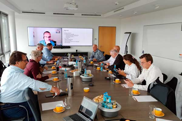 Meeting der i-Service Initiative